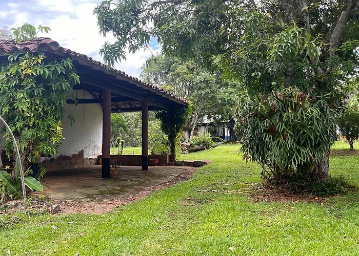 Finca La Esperanza - Cabana Villa Marujita